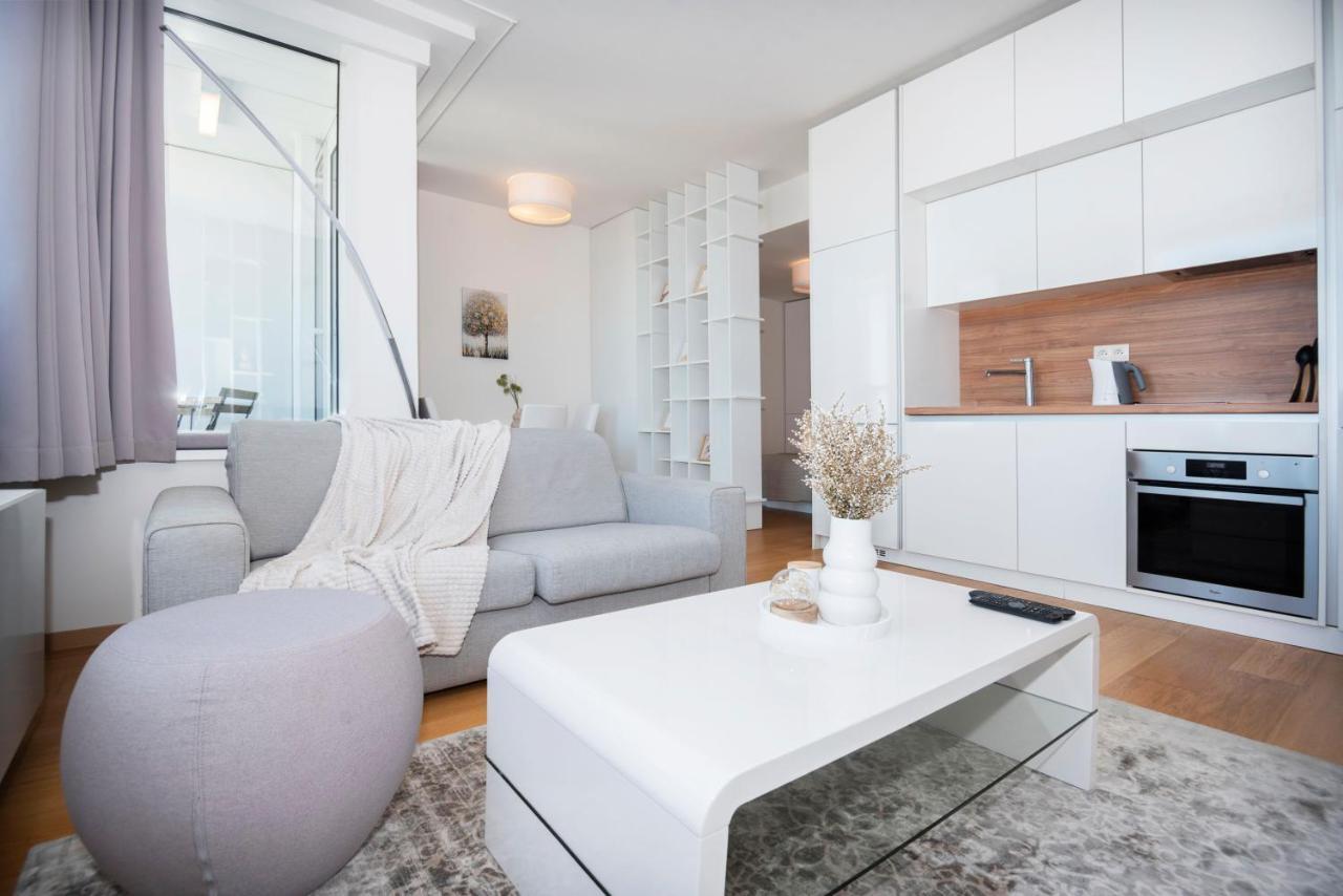 Luxury 1Bdrm On The 28Th Floor Apartment Bratislava Exterior foto