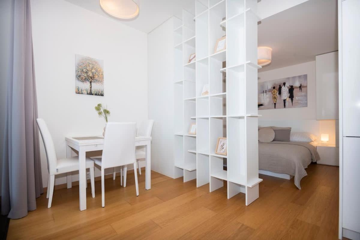 Luxury 1Bdrm On The 28Th Floor Apartment Bratislava Exterior foto